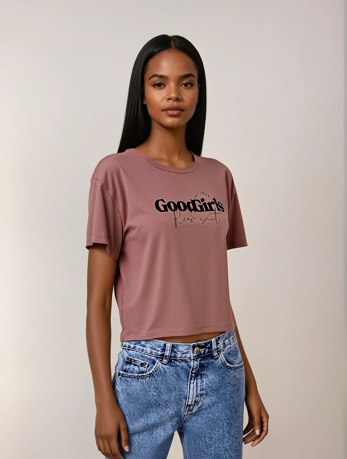 Good Girls Read Smut Crop Top image 0