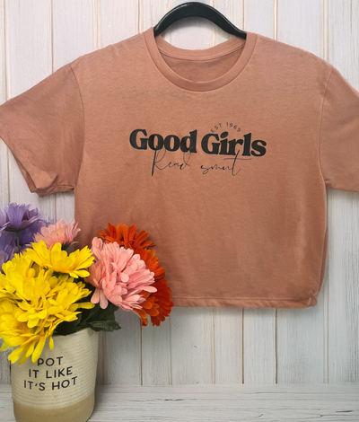 Good Girls Read Smut Crop Top image 1