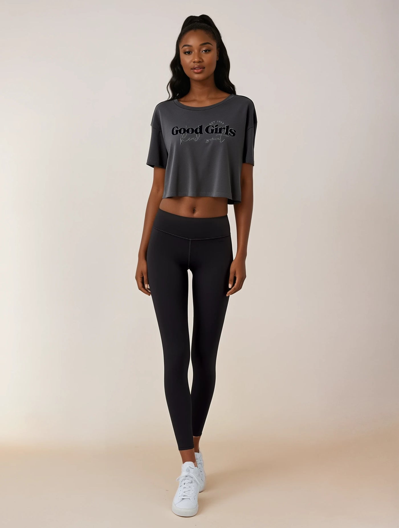 Good Girls Read Smut Crop Top image 2